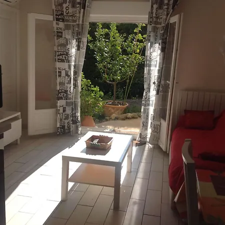 Erdgeschoss Der Du Pebrier Cote D'azur By Interhome * Saint Aygulf