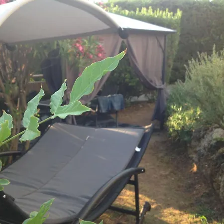 Erdgeschoss Der Du Pebrier Cote D'azur By Interhome *