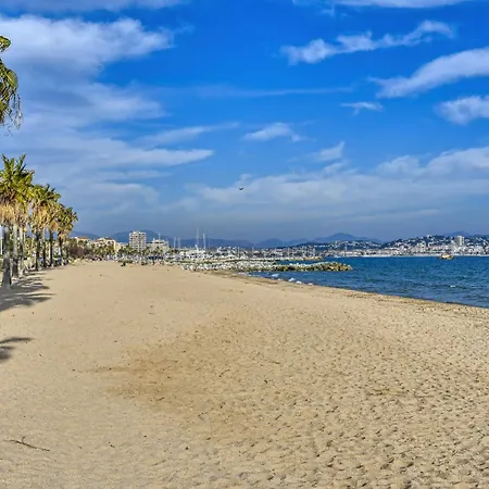 Erdgeschoss Der Du Pebrier Cote D'azur By Interhome *