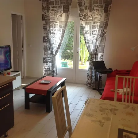 Erdgeschoss Der Du Pebrier Cote D'azur By Interhome Apartamento Saint Aygulf