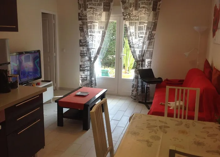 Erdgeschoss Der Du Pebrier Cote D'azur By Interhome Apartmán Saint Aygulf