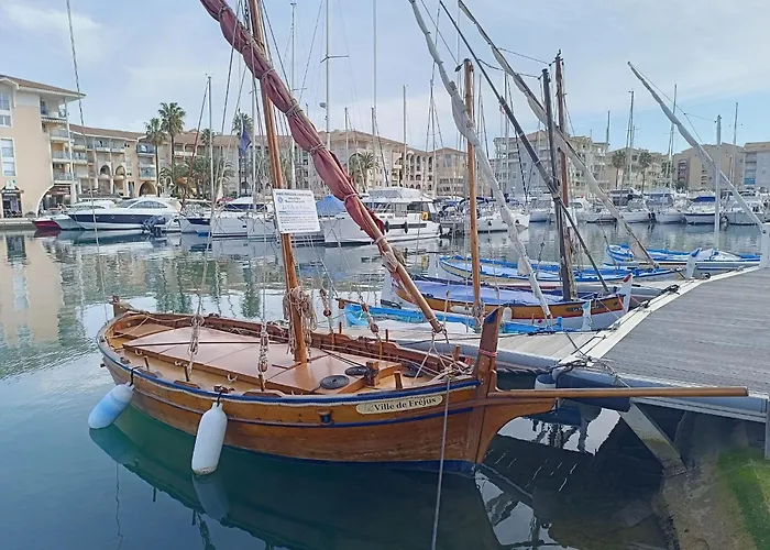 Erdgeschoss Der Du Pebrier Cote D'azur By Interhome *