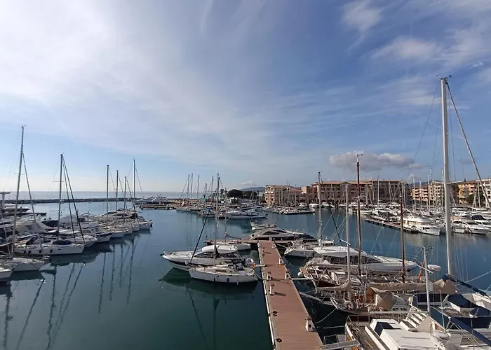 Erdgeschoss Der Du Pebrier Cote D'azur By Interhome